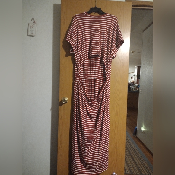 Red and White Stripe Dress - Picture 2 of 2